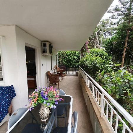 Sea & City Mary'S Residence Atenas Exterior foto