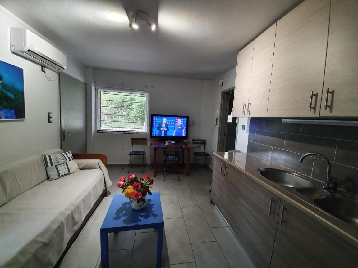 Sea & City Mary'S Residence Atenas Exterior foto